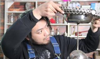 中国爷爷成油管网红 中国爷爷成油管网红